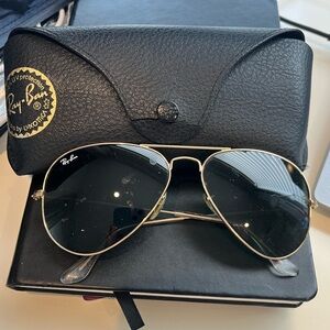 Ray-Ban Gold Aviator Sunglasses
